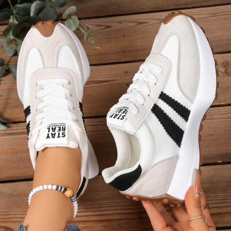 Sneakers rétro da donna | Sneakers con pannelli in stile camoscio