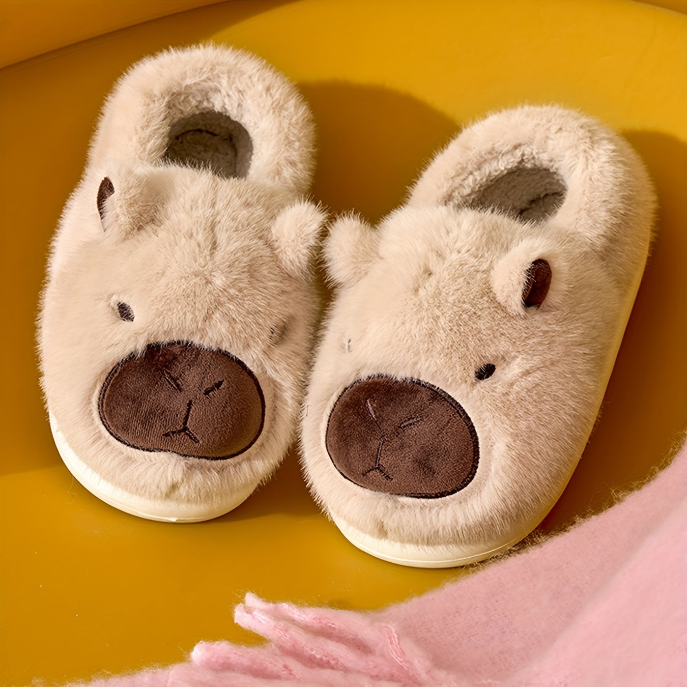 Pantuflas de Peluche de Capibaras | Comodidad Acogedora en Casa