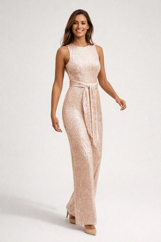 Mono elegante de mujer para todo el año con cinturón