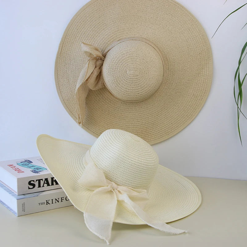 Malira | Women's wide-brimmed straw Panama hat with an elegant bow