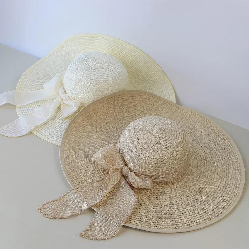 Malira | Women's wide-brimmed straw Panama hat with an elegant bow