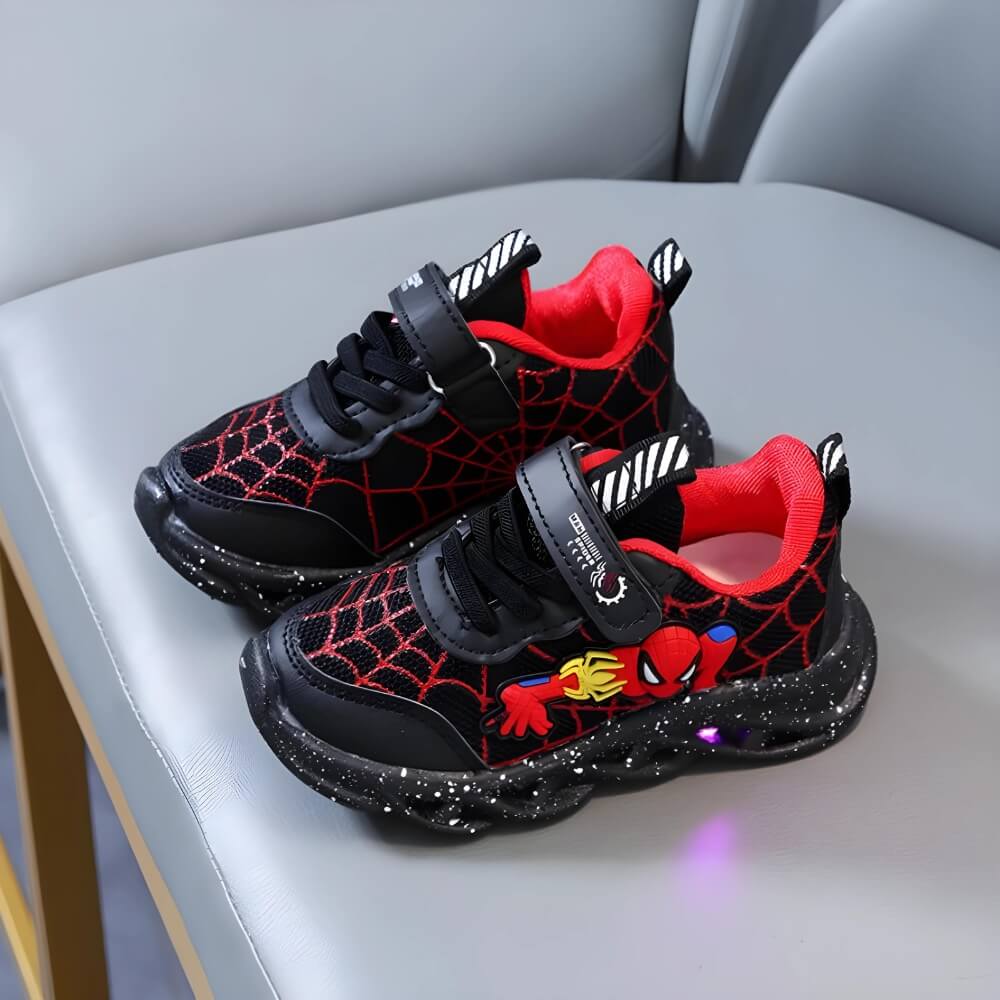 Zapatillas infantiles con iluminación LED | Zapatos estilo superhéroes