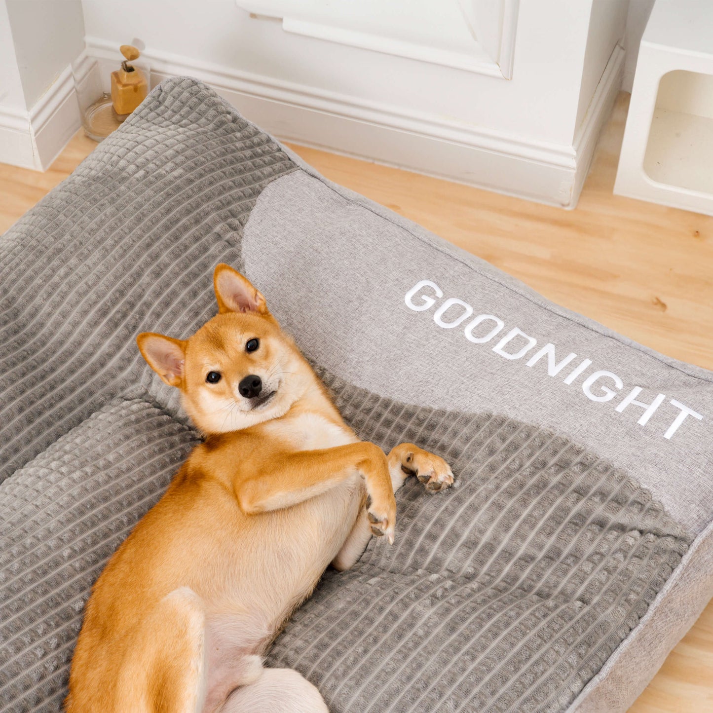 Sofá ortopédico para perros | Cama para mascotas que ayuda a las articulaciones con cojín