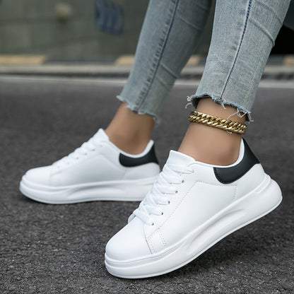 Zapatillas de estilo limpio y cuero para mujer
