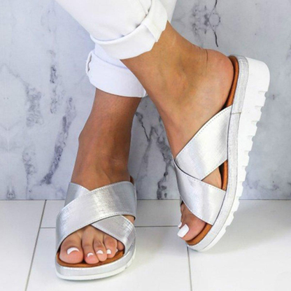 Sandales confortables pour femmes à brides croisées | Semelle amortie à plateforme