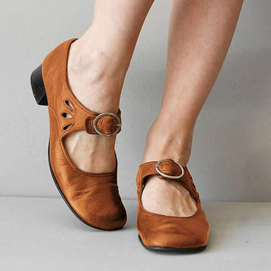 Women’s Leather Low-Heeled Shoes | Timeless Everyday Elegance