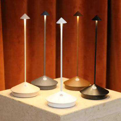Bezprzewodowa i ładowalna lampa stołowa LED Stolja |