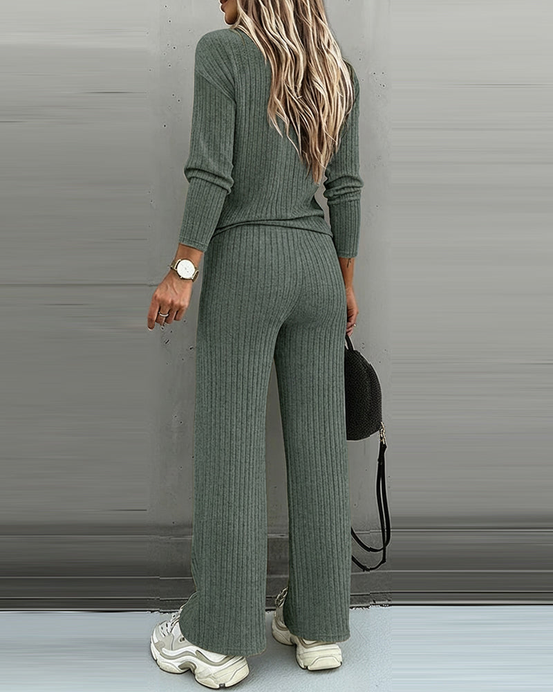 Ensemble coordonné en maille côtelée pour femme avec col en V | Manches longues et style jambes droites
