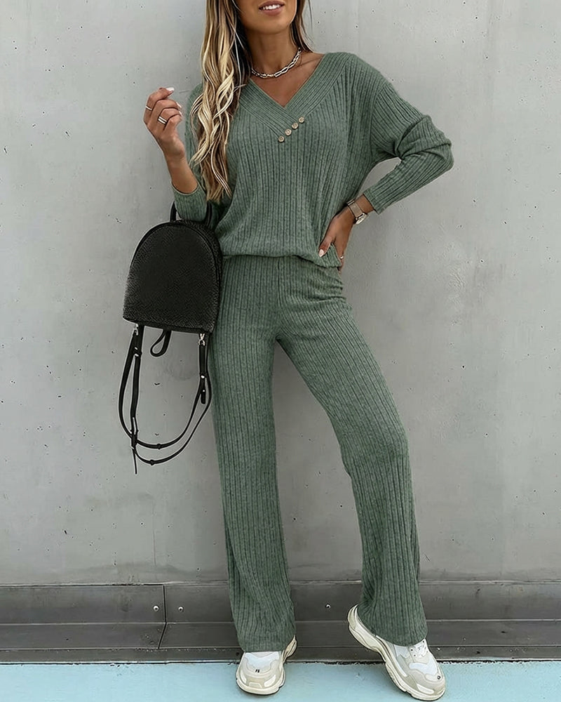 Ensemble coordonné en maille côtelée pour femme avec col en V | Manches longues et style jambes droites