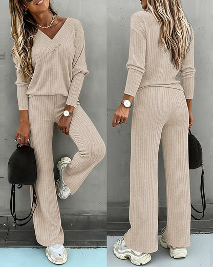 Ensemble coordonné en maille côtelée pour femme avec col en V | Manches longues et style jambes droites