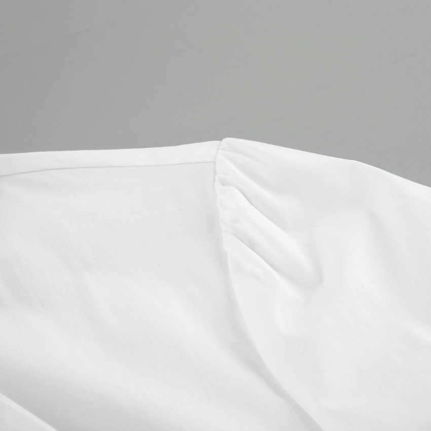 Damska Biała Bluzka | Elegancki Dekolt Z Kokardą I Ponadczasowy Styl