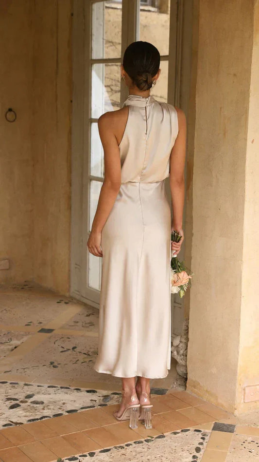 Olivia | Elegante vestido maxi de satén