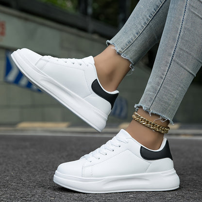 Zapatillas de estilo limpio y cuero para mujer