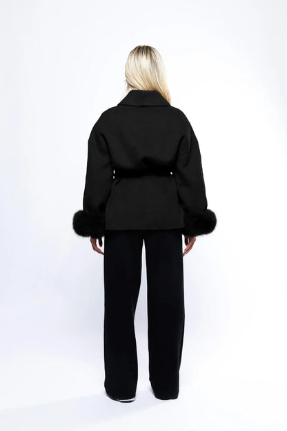 Abrigo cruzado de mujer | Con acabado de piel sintética, estilo oversize