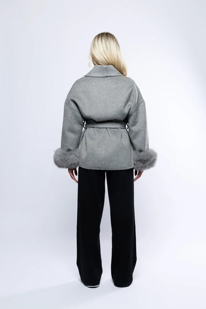 Abrigo cruzado de mujer | Con acabado de piel sintética, estilo oversize