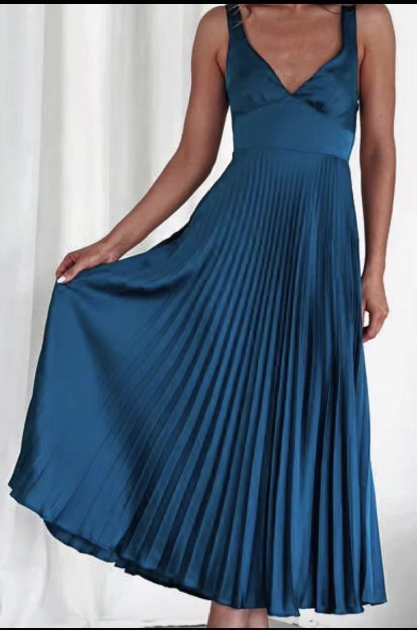 Women's Pleated Maxi Wedding Guest Dress