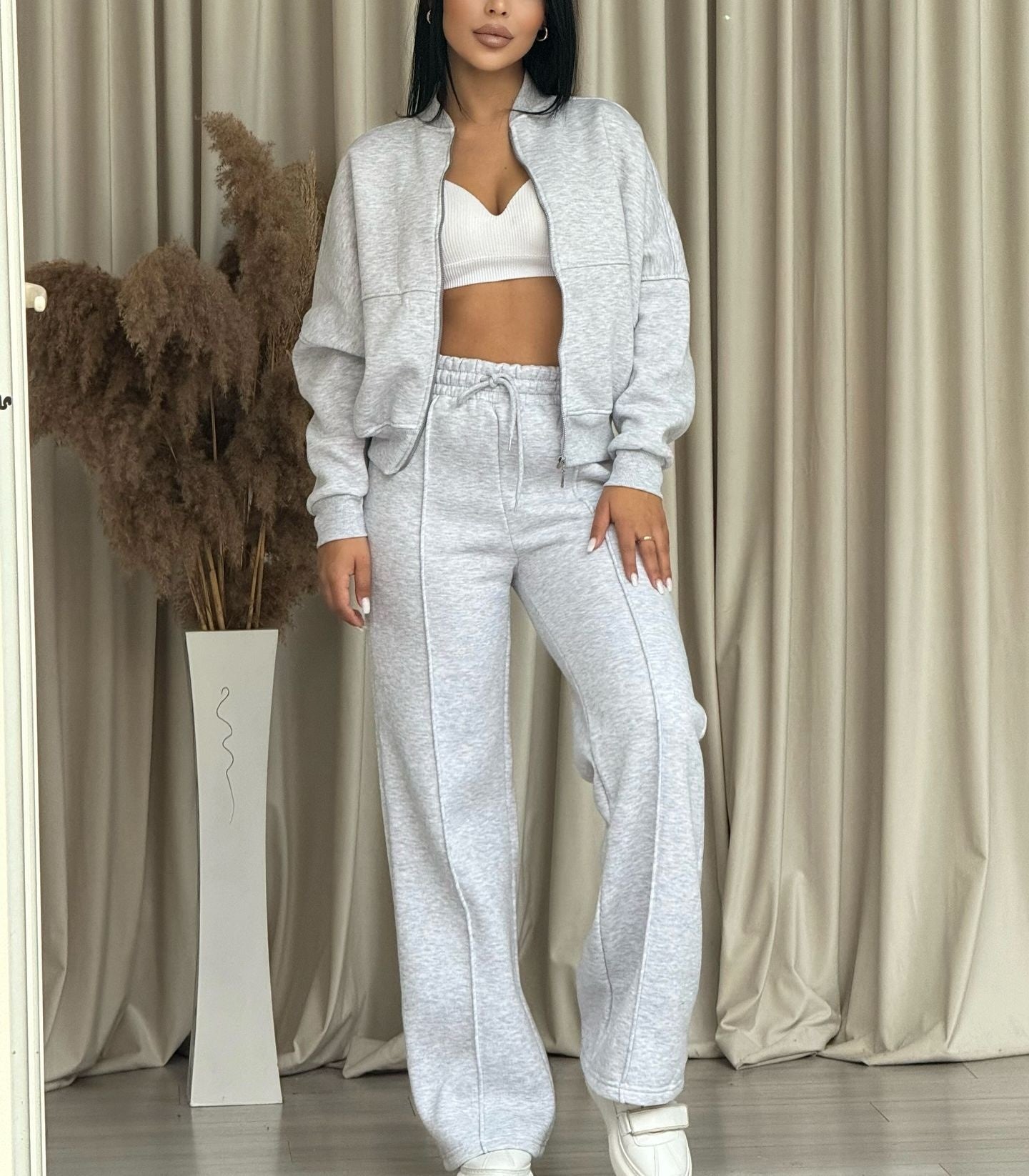 Conjunto Elegante a Medida con Cierre Relámpago, Top y Pantalones a Juego para Mujer