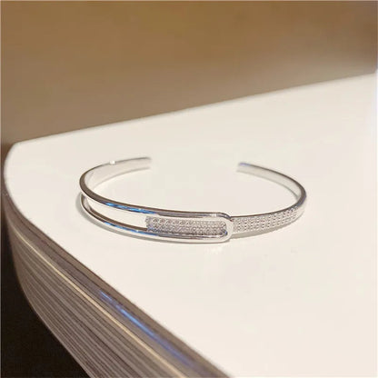 Otwarta Bransoletka Typu Bangle z Musujący Akcentem