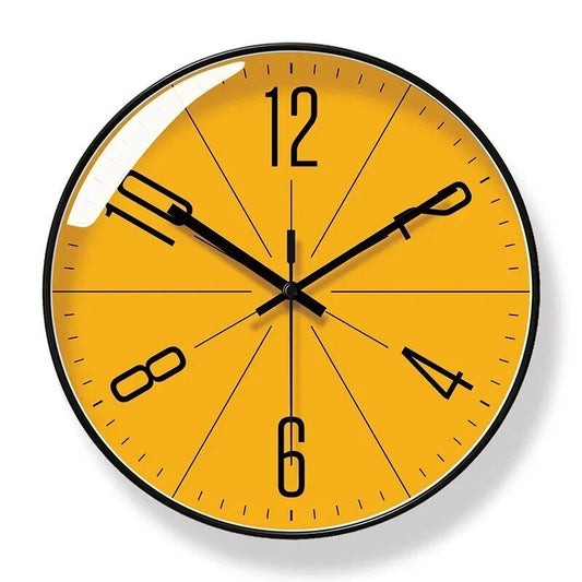 Reloj de pared minimalista moderno en blanco y negro