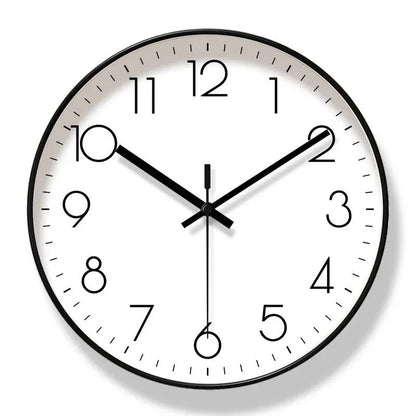 Reloj de pared minimalista moderno en blanco y negro