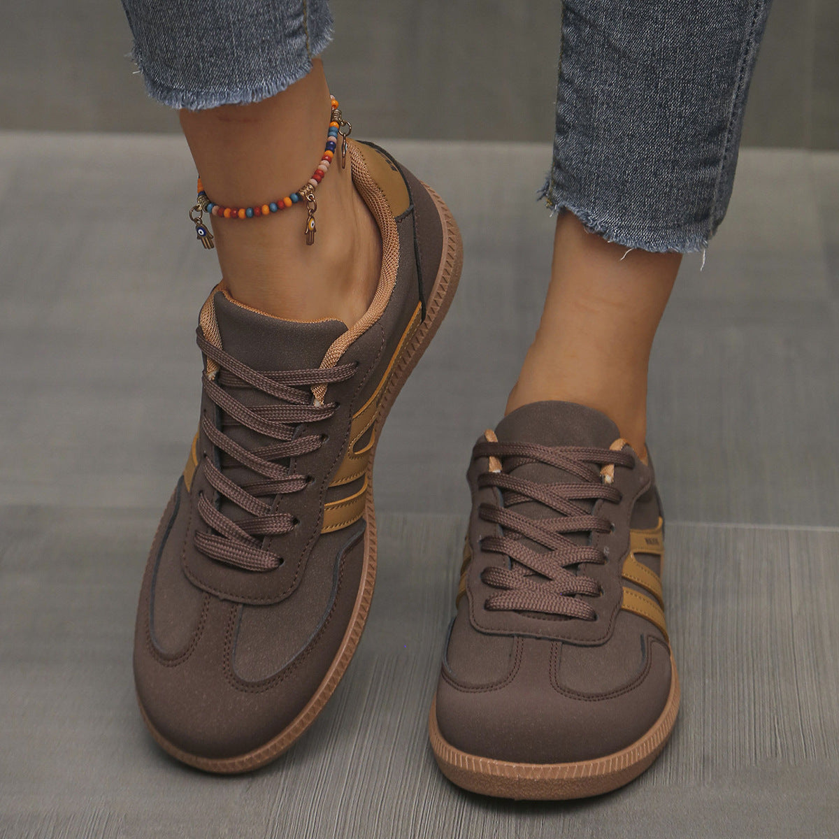 Scarpe da ginnastica leggere e comode da donna