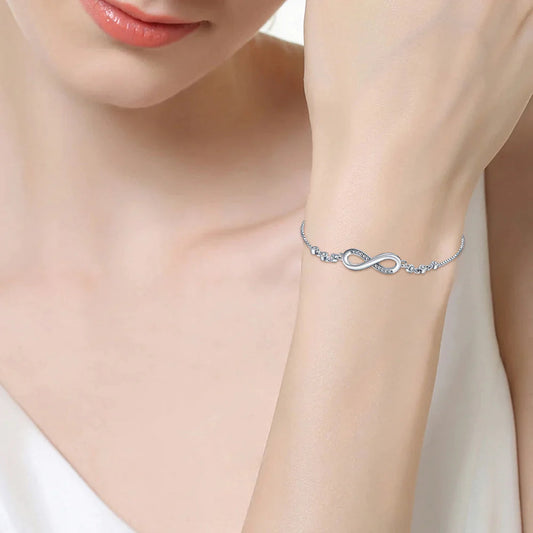 Pulsera Lux Infinito | Diseño Ajustable con Sutil Chispa