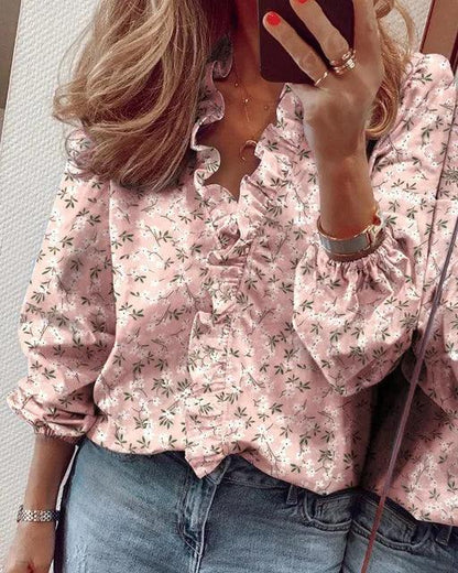 Blusa femenina con volante y escote en forma de V | Estilo suave y femenino para el verano