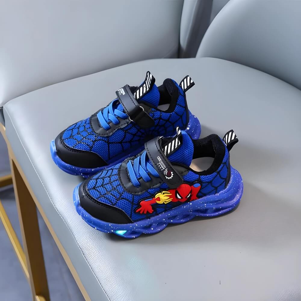 Zapatillas infantiles con iluminación LED | Zapatos estilo superhéroes