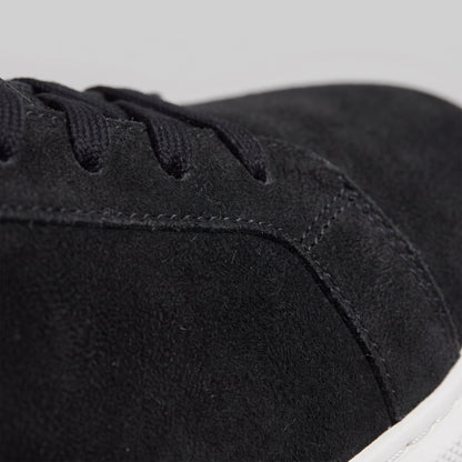 Baskets basses pour hommes en style daim | Design minimaliste épuré