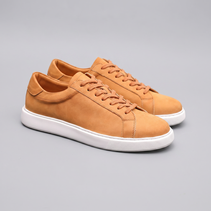 Baskets basses pour hommes en style daim | Design minimaliste épuré