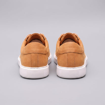 Baskets basses pour hommes en style daim | Design minimaliste épuré