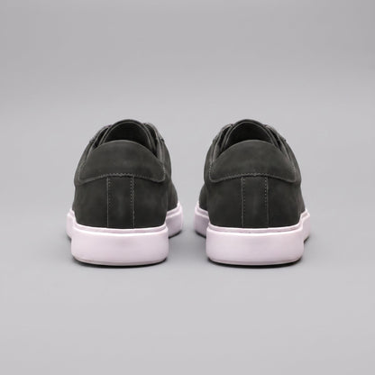 Baskets basses pour hommes en style daim | Design minimaliste épuré