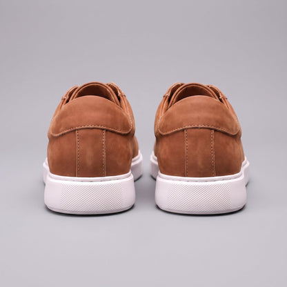 Baskets basses pour hommes en style daim | Design minimaliste épuré