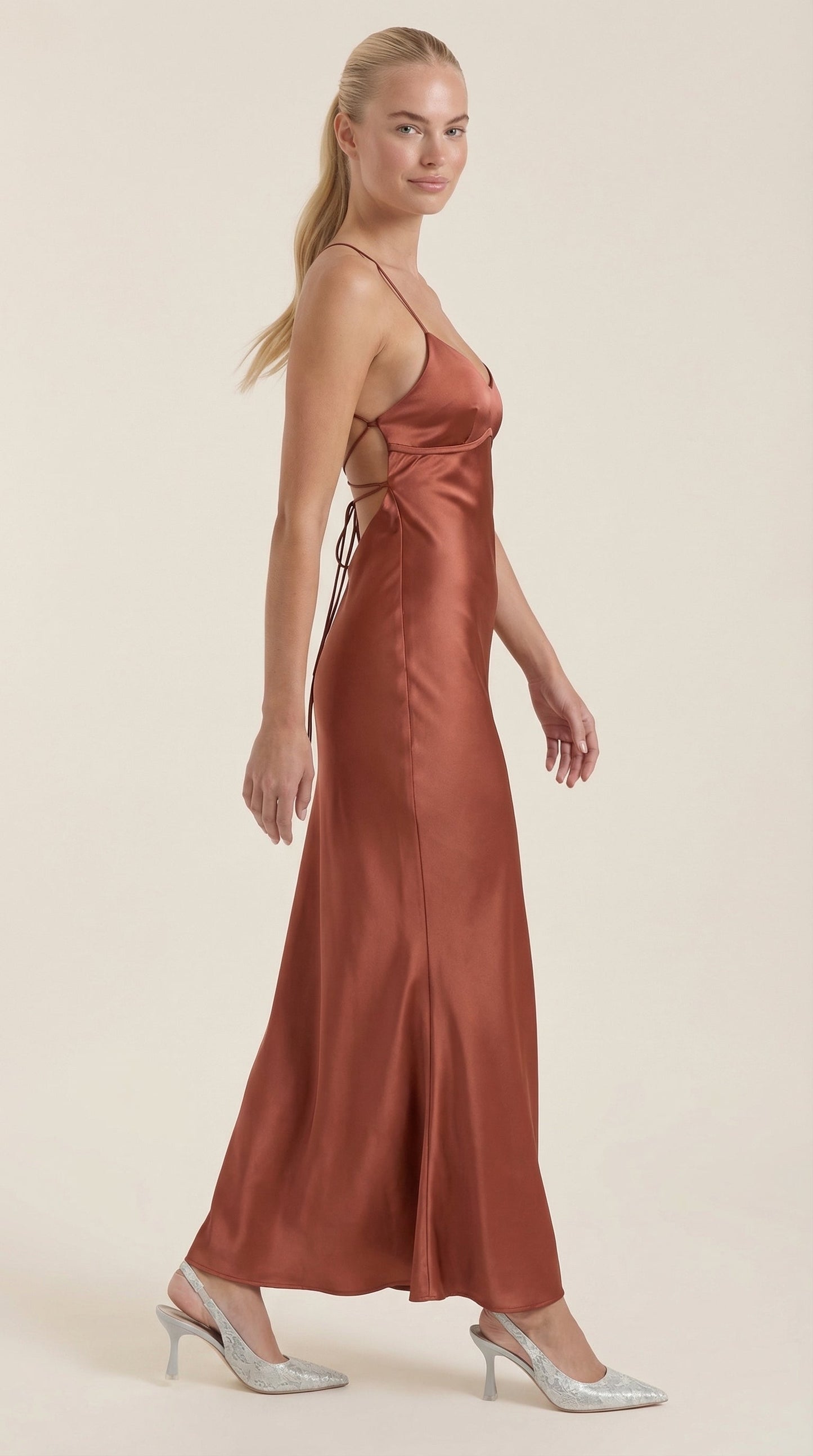 Women's Maxi Dress with V-Neckline | Elegant Evening Occasion Wear