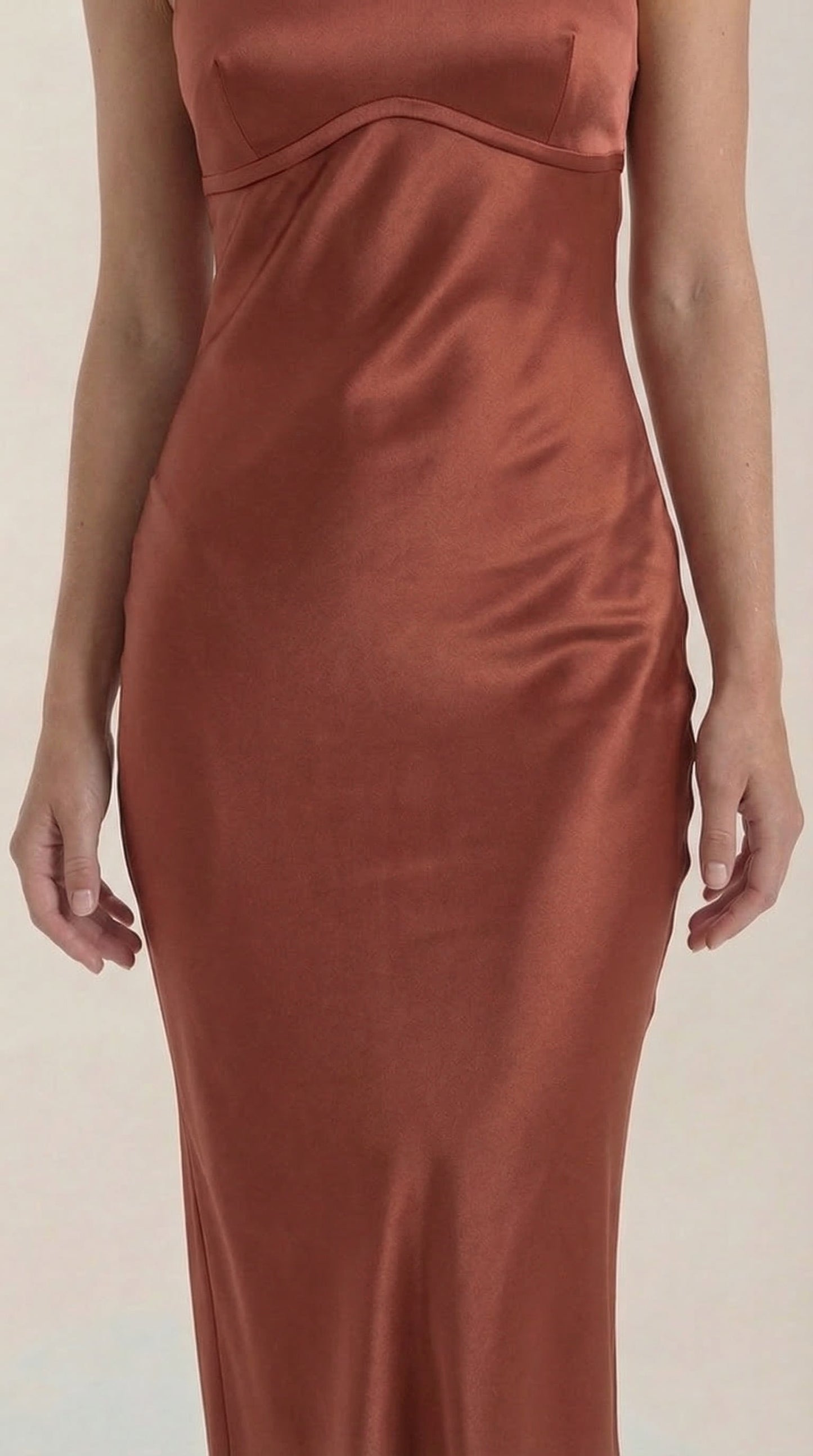 Women's Maxi Dress with V-Neckline | Elegant Evening Occasion Wear